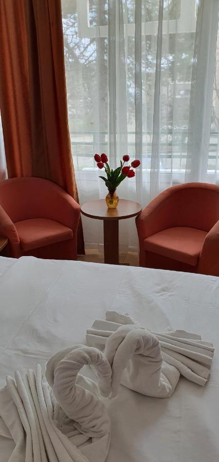 Hotel Prahova ساتورْنْ المظهر الخارجي الصورة