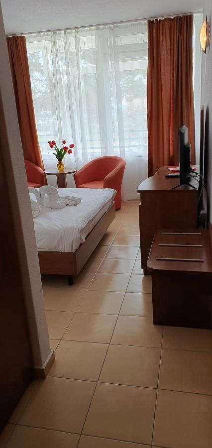 Hotel Prahova ساتورْنْ المظهر الخارجي الصورة