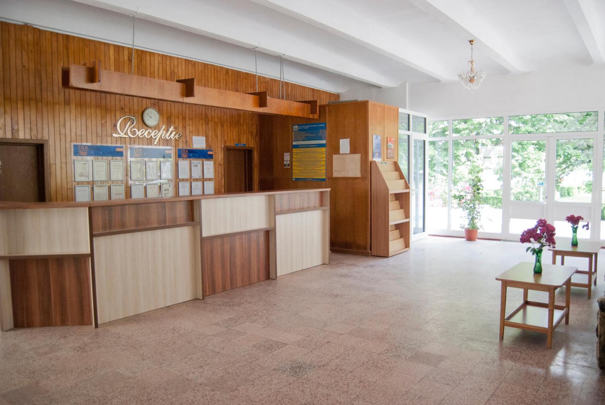 Hotel Prahova ساتورْنْ المظهر الخارجي الصورة